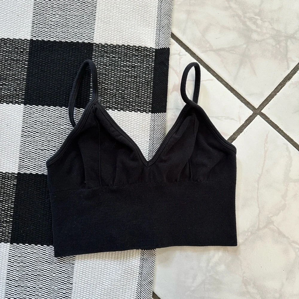Alo Black Sportsbra
